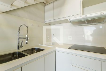 Cozinha de apartamento para alugar com 1 quarto, 87m² em Itaim Bibi, São Paulo
