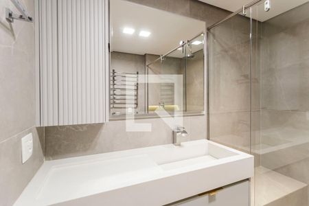 Banheiro de apartamento para alugar com 1 quarto, 87m² em Itaim Bibi, São Paulo