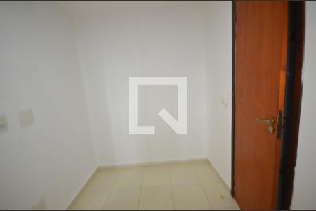 Quarto de Serviço de apartamento à venda com 2 quartos, 114m² em Vila Valqueire, Rio de Janeiro