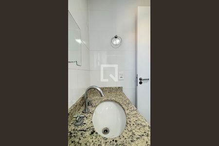 Banheiro da Suíte de apartamento à venda com 3 quartos, 75m² em Parque das Nações, Santo André