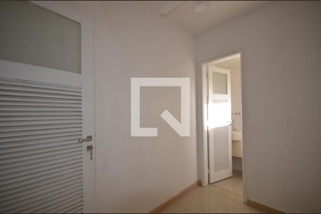 Quarto de Serviço de apartamento à venda com 2 quartos, 75m² em Vila Valqueire, Rio de Janeiro