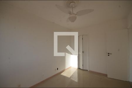 Suíte de apartamento à venda com 2 quartos, 75m² em Vila Valqueire, Rio de Janeiro