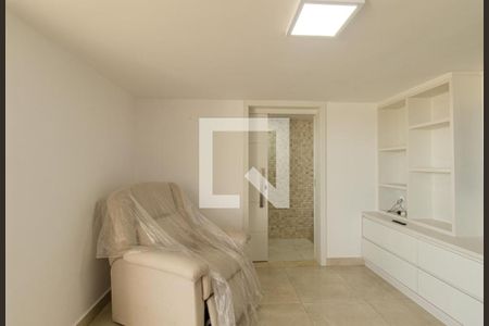 Sala de TV de apartamento à venda com 3 quartos, 194m² em Água Verde, Curitiba
