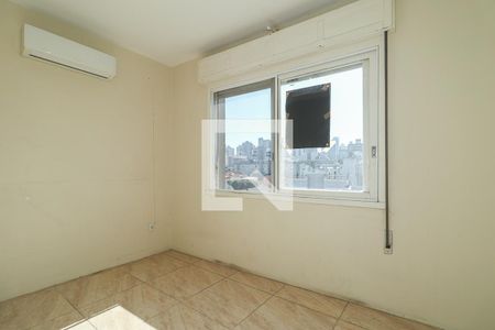 Quarto Suíte de apartamento à venda com 3 quartos, 112m² em Santa Cecília, Porto Alegre