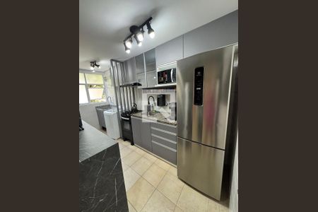 Cozinha de apartamento à venda com 2 quartos, 81m² em Santo Antônio, Porto Alegre