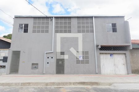 Fachada de kitnet/studio para alugar com 1 quarto, 45m² em Monte Castelo, Contagem