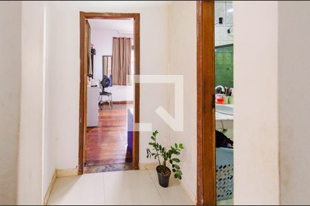 Corredor de casa para alugar com 3 quartos, 130m² em Gameleira, Belo Horizonte