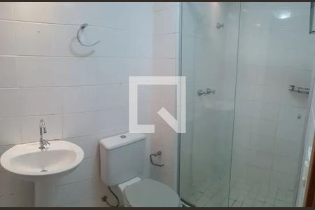 Banheiro de apartamento à venda com 2 quartos, 55m² em Partenon, Porto Alegre