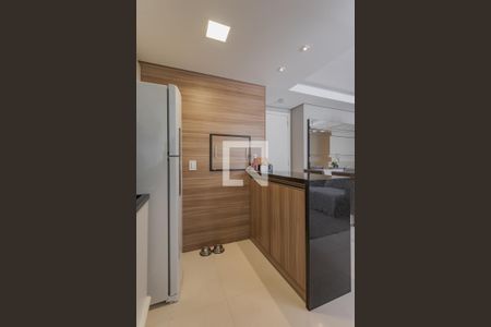 Cozinha de apartamento à venda com 2 quartos, 68m² em Jardim Lindóia, Porto Alegre