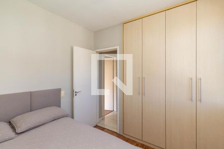Quarto 1 de apartamento para alugar com 2 quartos, 67m² em Estoril, Belo Horizonte
