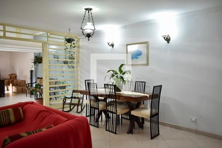 Sala de casa à venda com 3 quartos, 220m² em Planalto Paulista, São Paulo