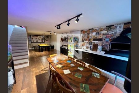 Foto 15 de casa para alugar com 3 quartos, 300m² em Vila Mascote, São Paulo