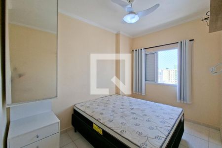 Suíte de apartamento para alugar com 3 quartos, 95m² em Vila Tupi, Praia Grande