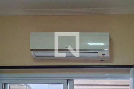 Sala de apartamento para alugar com 3 quartos, 95m² em Vila Tupi, Praia Grande