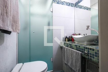 Banheiro de casa à venda com 2 quartos, 104m² em Vila Vera, São Paulo