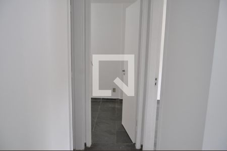 Corredor de apartamento à venda com 2 quartos, 50m² em Engenho de Dentro, Rio de Janeiro