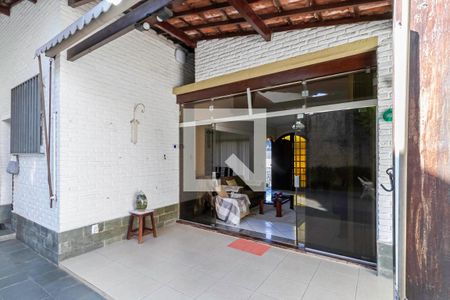 Varanda de casa à venda com 3 quartos, 222m² em Alto Caiçaras, Belo Horizonte
