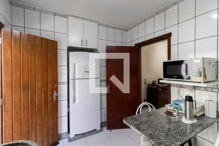 Cozinha de casa à venda com 3 quartos, 222m² em Alto Caiçaras, Belo Horizonte