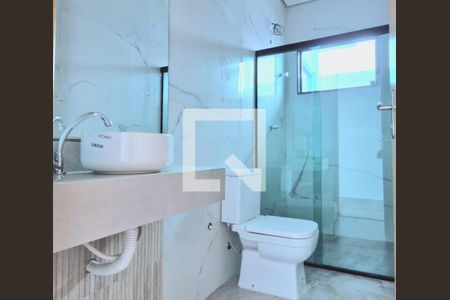 Banheiro social de casa à venda com 3 quartos, 180m² em Jardim Imperial, Lagoa Santa