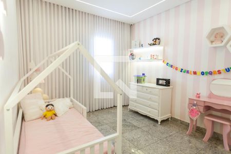 Quarto 2 de casa de condomínio à venda com 4 quartos, 350m² em Residencial Europa, Nova Lima