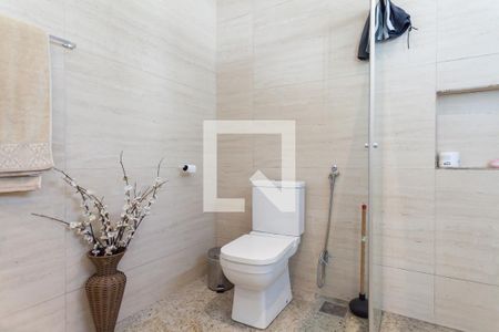 Banheiro da Suíte 2 de casa de condomínio à venda com 4 quartos, 350m² em Residencial Europa, Nova Lima