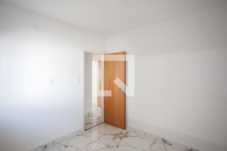 Quarto  de casa à venda com 3 quartos, 359m² em Rio Branco, Belo Horizonte