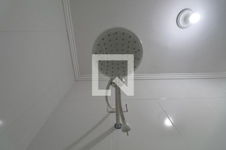 Banheiro Social de apartamento para alugar com 1 quarto, 20m² em Jardim Virginia, Guarujá