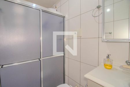 Banheiro de apartamento à venda com 2 quartos, 62m² em São Sebastião, Porto Alegre