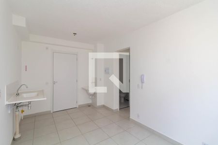 Sala/Cozinha de apartamento para alugar com 2 quartos, 33m² em Colônia (zona Leste), São Paulo