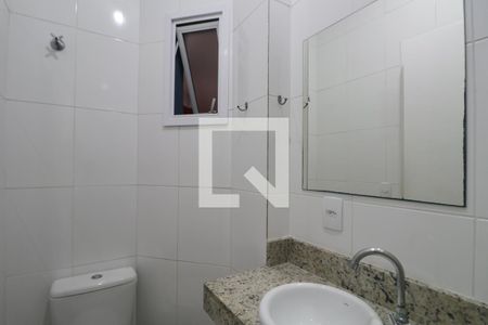 Banheiro Social de apartamento para alugar com 1 quarto, 25m² em Jardim Virginia, Guarujá