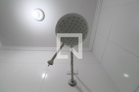 Banheiro Social de apartamento para alugar com 1 quarto, 20m² em Jardim Virginia, Guarujá