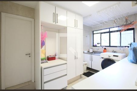 Área de Serviço de apartamento à venda com 4 quartos, 242m² em Jardim Morumbi, São Paulo