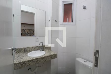 Banheiro Social de apartamento para alugar com 1 quarto, 20m² em Jardim Virginia, Guarujá