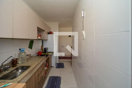 Cozinha e Área de Serviço de apartamento à venda com 2 quartos, 65m² em Costa E Silva, Porto Alegre