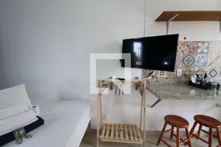 Sala de apartamento para alugar com 1 quarto, 20m² em Jardim Virginia, Guarujá