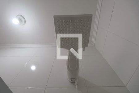 Banheiro Social de apartamento para alugar com 1 quarto, 20m² em Jardim Virginia, Guarujá