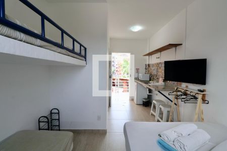 Sala de apartamento para alugar com 1 quarto, 20m² em Jardim Virginia, Guarujá