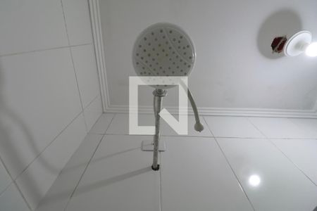 Banheiro Social de apartamento para alugar com 1 quarto, 20m² em Jardim Virginia, Guarujá