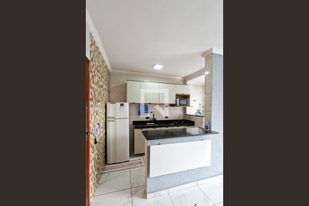 Cozinha de apartamento para alugar com 1 quarto, 50m² em Cidade Ocian, Praia Grande