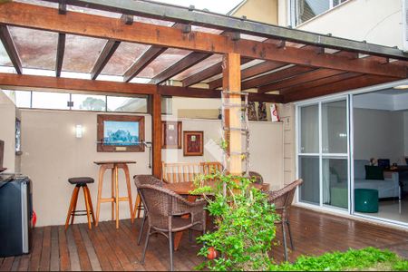 Espaço gourmet de casa de condomínio à venda com 3 quartos, 240m² em Teresópolis, Porto Alegre