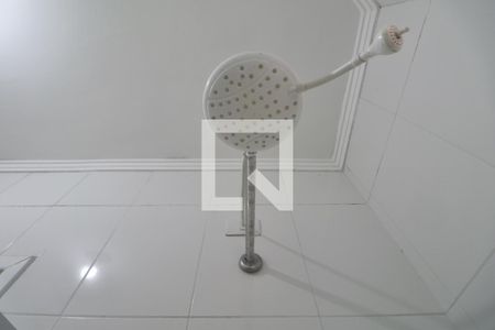 Banheiro Social de apartamento para alugar com 1 quarto, 25m² em Jardim Virginia, Guarujá