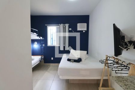 Sala de apartamento para alugar com 1 quarto, 25m² em Jardim Virginia, Guarujá