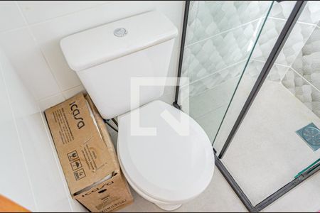 Banheiro de kitnet/studio para alugar com 1 quarto, 32m² em Rio Tavares, Florianópolis
