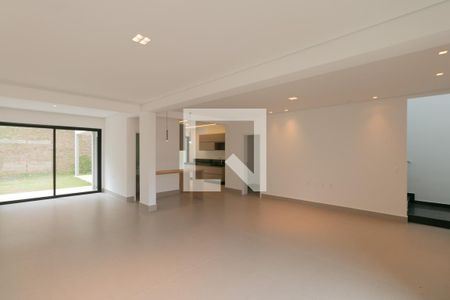 Sala de casa de condomínio para alugar com 3 quartos, 208m² em Garças, Belo Horizonte