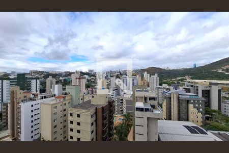 Sala de apartamento para alugar com 3 quartos, 110m² em Buritis, Belo Horizonte