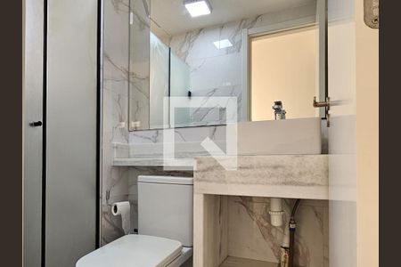 Banheiro  de apartamento à venda com 2 quartos, 41m² em Cambuci, São Paulo