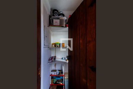 Cozinha de casa para alugar com 3 quartos, 400m² em Vila Pirajussara, São Paulo