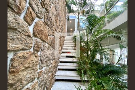 Escada sala de apartamento à venda com 6 quartos, 647m² em Copacabana, Rio de Janeiro