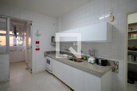 Cozinha de apartamento à venda com 4 quartos, 200m² em Lourdes, Belo Horizonte
