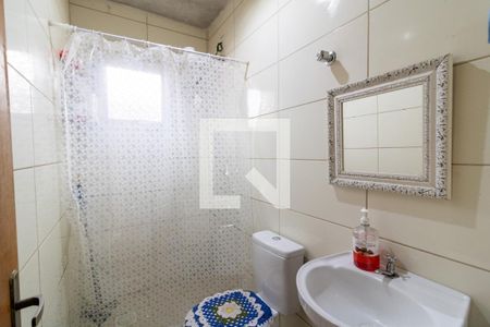 Banheiro de casa à venda com 2 quartos, 50m² em Restinga, Porto Alegre